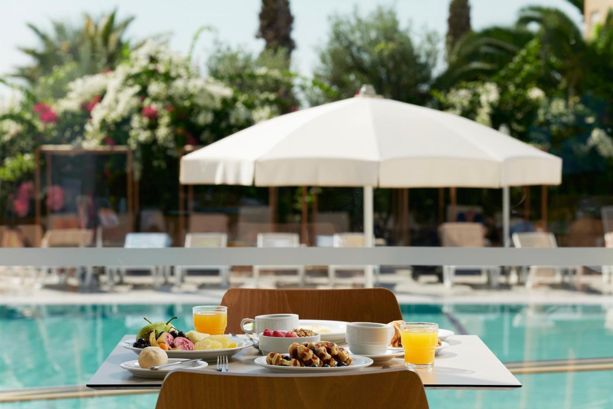 Atlantica Sungarden Park Hotel Agia Napa Buitenkant foto