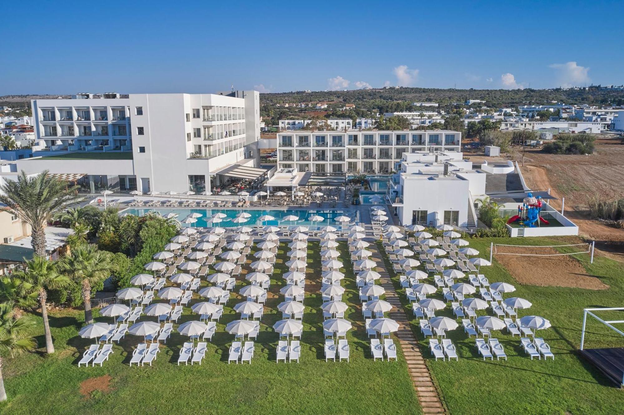 Atlantica Sungarden Park Hotel Agia Napa Buitenkant foto